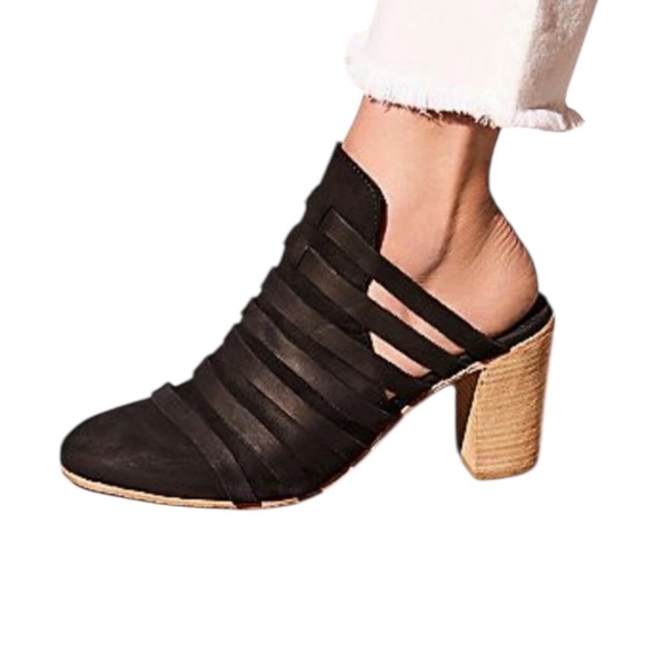 Free People Byron Leather Mules Black Size 38 or 7.5 - Picture 1 of 14